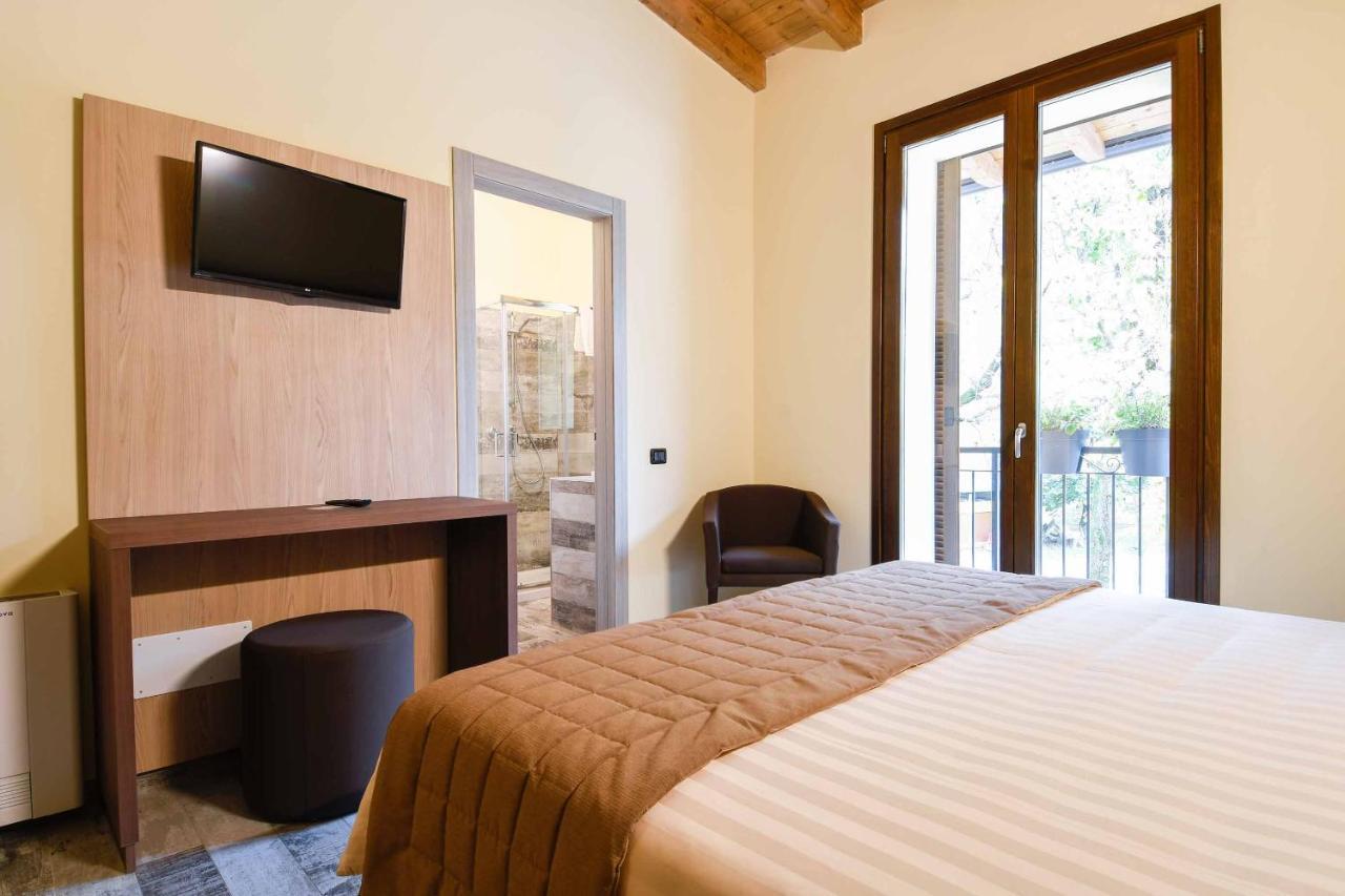 Agriturismo Ippolita Lucchetti Cene Ngoại thất bức ảnh